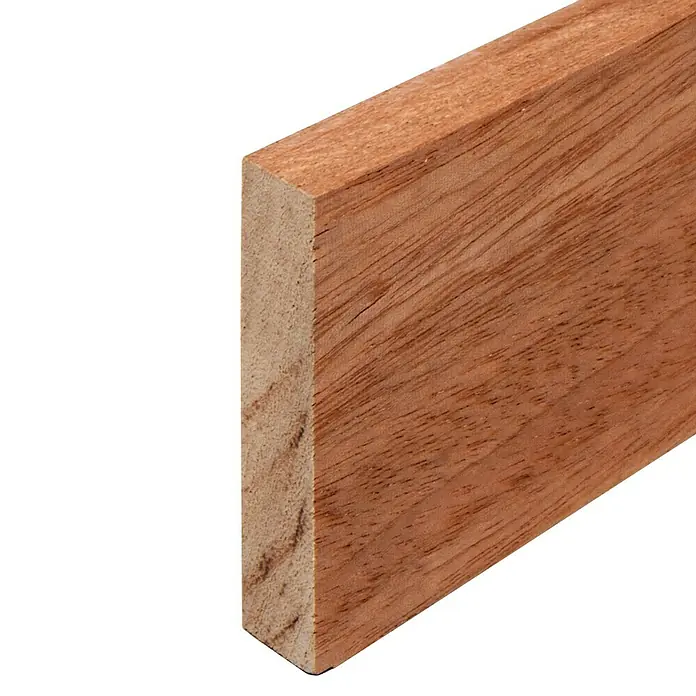 Rechteckleiste - 242 x 1 x 4,7 cm, Mahagoni - Nahaufnahme eines Mahagoni-Holzstücks, das die reiche Maserung und warme Farbe des Holzes hervorhebt.