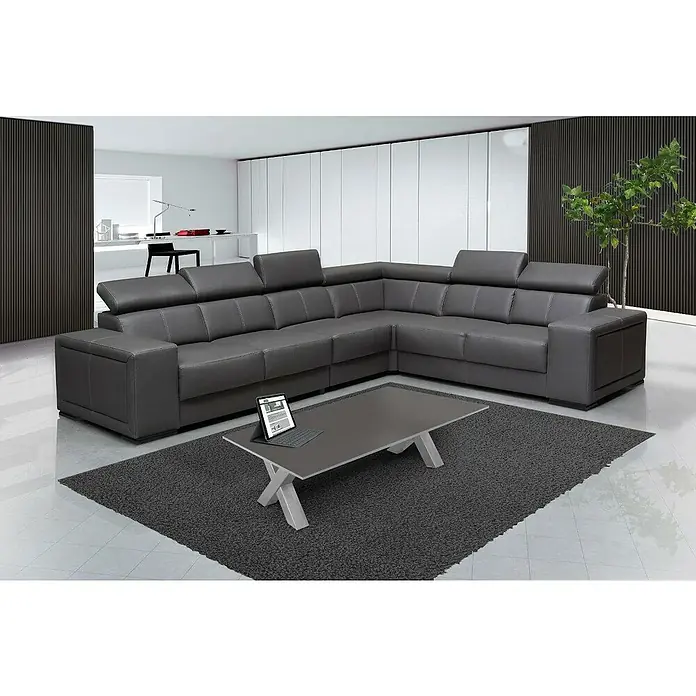 Tischbein - 38,4 x 10 x 42,2 cm, Stahl, 2 Stk. - Elegante graue Ledereckcouch mit verstellbaren Kopfstützen und einem stilvollen Couchtisch auf einem dunklen Teppich.
