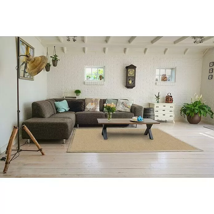 Tischbein - 38,4 x 10 x 42,2 cm, Metall, 2 Stk. - Beiger, rechteckiger Naturfaserteppich unter einem Couchtisch im Wohnzimmer.