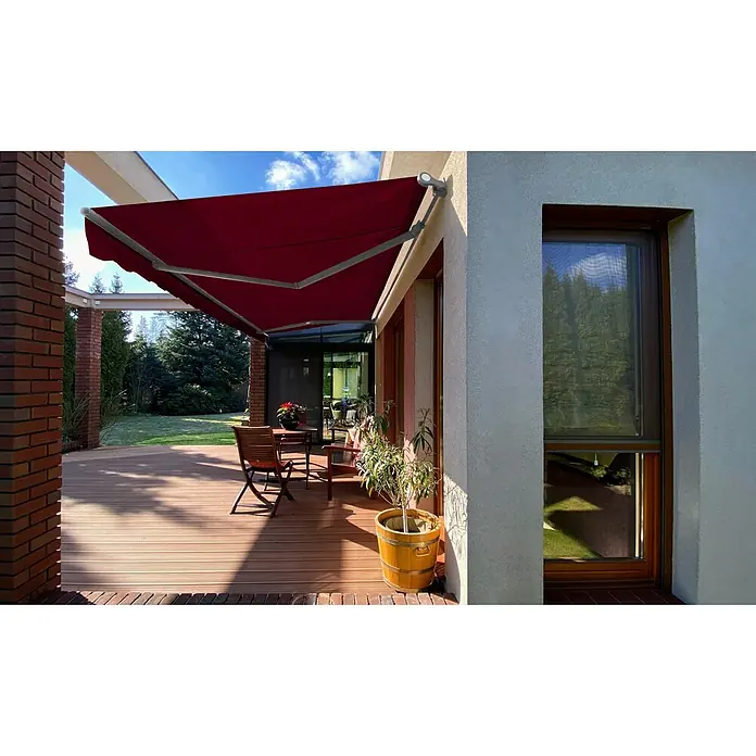 SM Gelenkarmmarkise T-407/11 - Rot, Farbe Gestell: Weißaluminium, Breite: 5 m, Ausfall: 3 m - Die Markise schützt die Terrasse vor der Sonne und sorgt für einen angenehmen Aufenthalt im Freien. Sie spendet Schatten und kühlt den Raum.