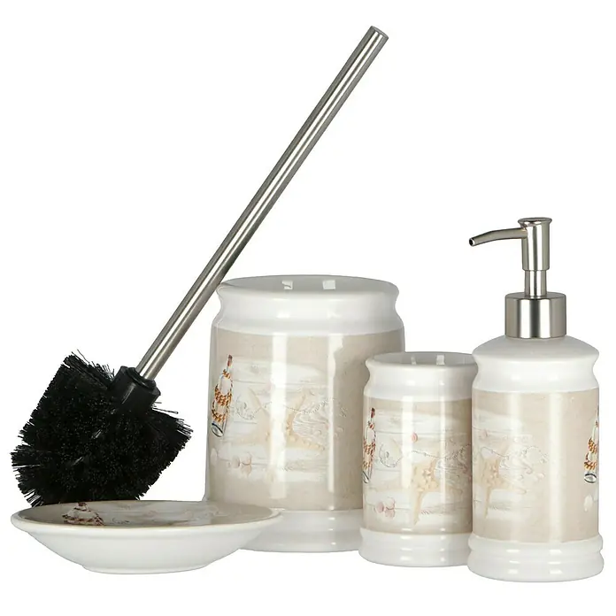 Venus Sealife WC-Bürstengarnitur - Keramik, Beige/Weiß - Badezimmer-Accessoire-Set mit Seifenspender, Becher, Toilettenbürste und Seifenschale mit Muscheldekor.