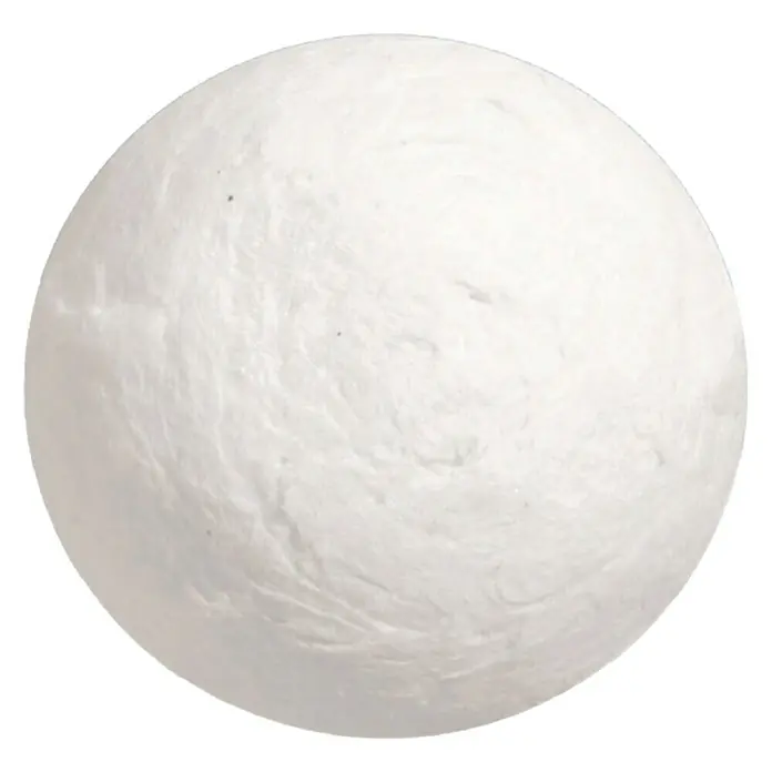 Wattekugel - Durchmesser: 20 mm, Weiß - Nahaufnahme einer einzelnen, weißen Mozzarella-Kugel, die eine interessante Textur auf der Oberfläche zeigt.