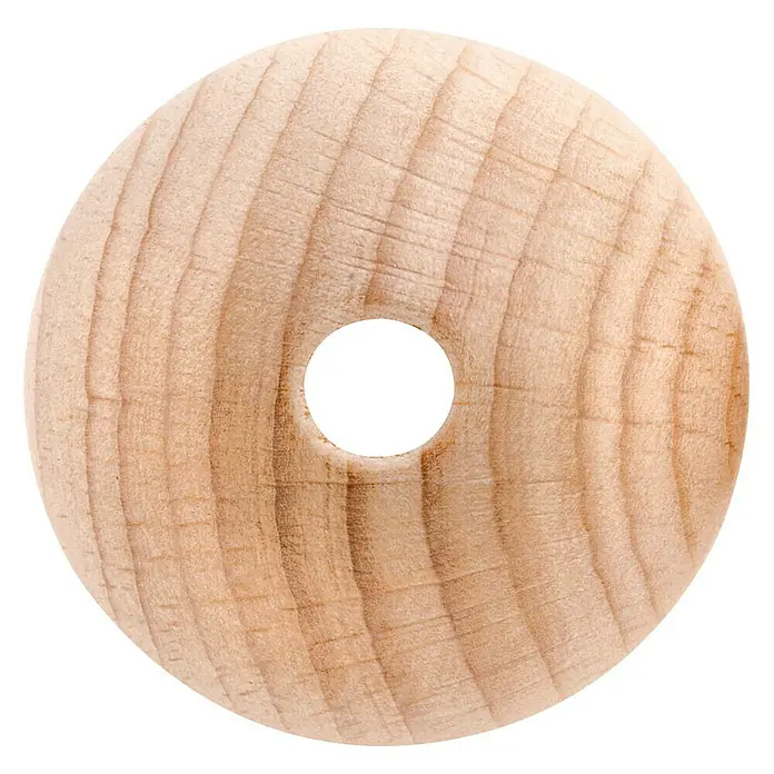 Glorex Rohholzkugel - 45 mm, 2 Stk. - Nahaufnahme eines hellen Holzrads mit einem Loch in der Mitte, ideal für Bastelprojekte und Spielzeugbau.