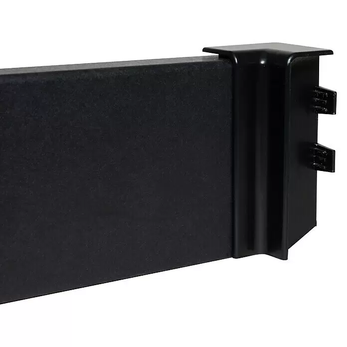 Innenecke Modern 58 - Schwarz, 2 Stk. - Detailaufnahme