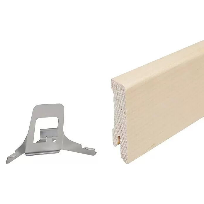 Sockelleiste - 240 x 1,6 x 5,8 cm, Ahorn - Helle Holzfußleiste mit Nut und silberner Metallbefestigungsklammer.