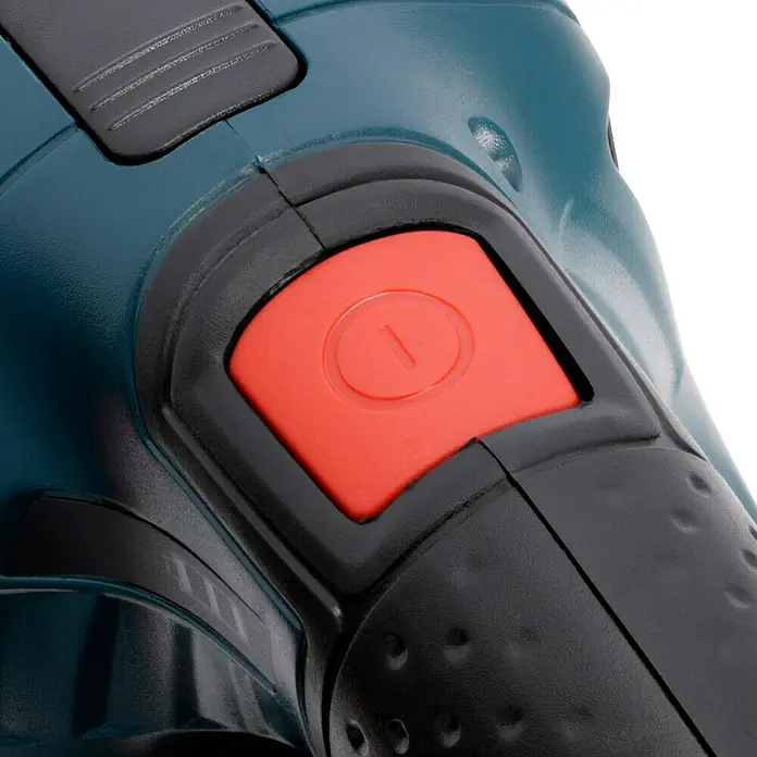 Bosch Professional Akku-Handstaubsauger GAS 12V - 12 V, Li-Ionen, Ohne Akku, Luftmenge: 15 l/s, Karton - Detailaufnahme einer Bohrmaschine mit rotem Ein-/Ausschalter und blauem Gehäuse.
