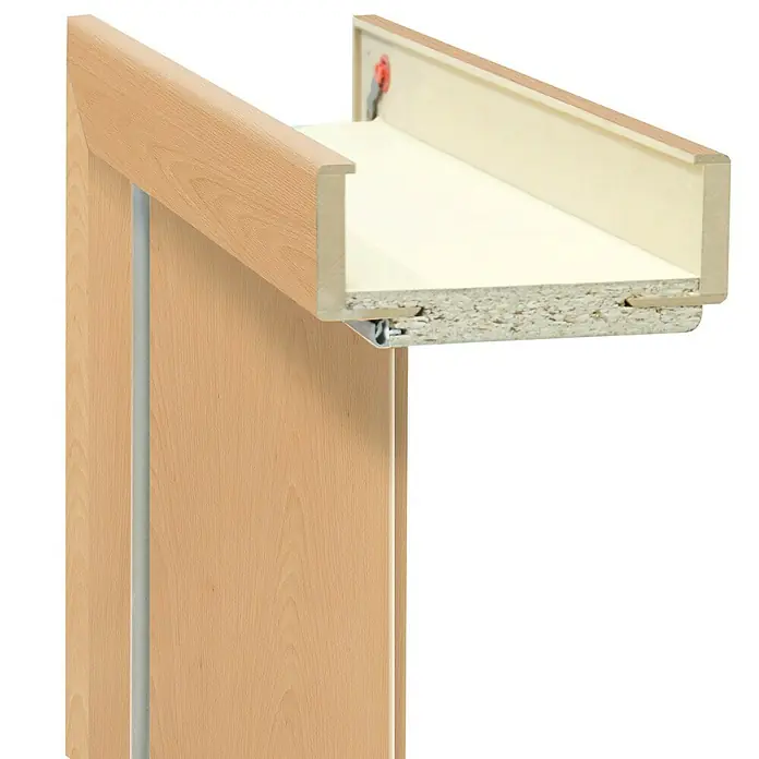 Classen PL Türzarge - 860 x 1.985 mm, Wandstärke: 240 mm, DIN Anschlag: Rechts, Buche - Nahaufnahme eines Holzschrankprofils mit Einblick in die Konstruktion und Befestigungselemente.