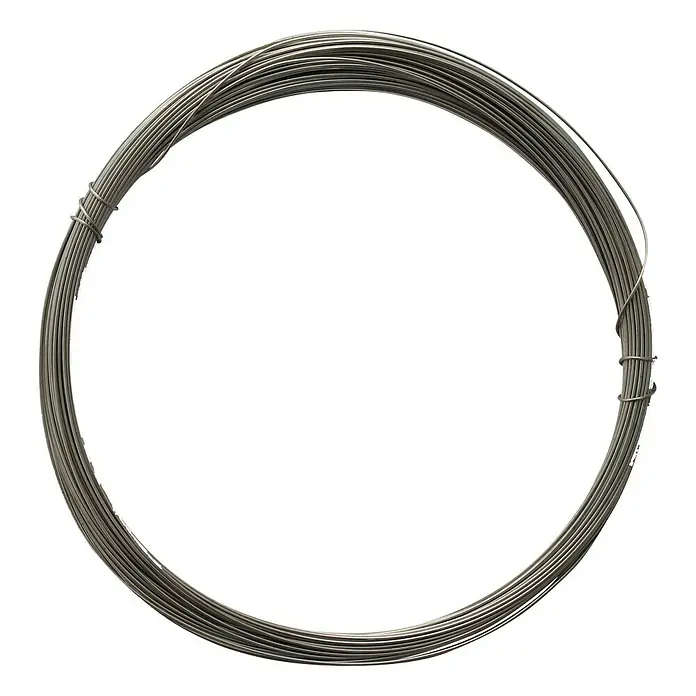 Stabilit Alambre - Ø x L: 0,6 mm x 1.700 cm, Acero inoxidable - La imagen muestra un anillo de alambre sobre un fondo negro. El alambre es gris y está enrollado y atado formando un anillo.