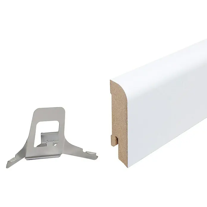 Sockelleiste - 240 x 1,8 x 5,8 cm, MDF - Fußleiste mit Befestigungsclip. Die weiße Sockelleiste mit abgerundeter Kante und Clip zur einfachen Montage ist ein modernes Detail für jeden Raum.