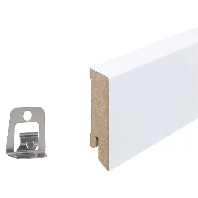 Sockelleiste - 240 x 1,9 x 6 cm, MDF - Weiße Sockelleiste mit sichtbarem Holzfaserplattenkern und Metallbefestigungsclip.