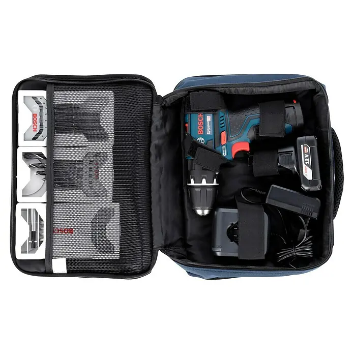 Bosch Professional Akku-Schlagbohrschrauber GSB 12V-15 - 12 V, 2 Akkus, 2 Ah - 4 Ah, 30 Nm, 2 Akkus + Ladegerät + 25-tlg. Bit-Set/14-tlg. Bohrer-Set + Tasche - Ein Werkzeugkasten mit einem Bosch-Akkuschrauber, Akkus, Ladegerät und Bohrern, alles ordentlich verstaut.