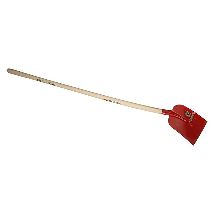 Gardol Holsteiner Schaufel - Arbeitsbreite: 25 cm, Langstiel - Ein roter Gartenspaten mit langem Holzgriff, ideal für Gartenarbeiten und Landschaftsbau, wird auf einem weißen Hintergrund dargestellt.