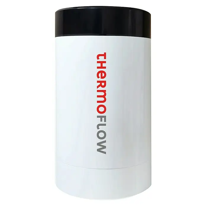 Thermoflow Untertischspeicher und Armatur 100 R - 5 l, 2.200 W, Temperaturbereich: 35 °C - 100 °C, Armatur rund - Nahaufnahme eines Thermoflow-Warmwasserspeichers. Das Gerät ist zylindrisch, mit einer weißen Basis und schwarzem Oberteil, perfekt für den Hausgebrauch.