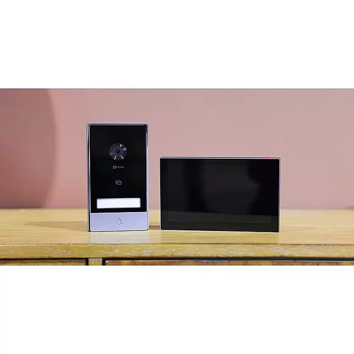 EZVIZ Farb-Video-Türsprechanlage HP7 - 2-Draht-Technik, Bildschirmgröße: 7 ", 1.024 x 600 Pixel - Stimmungsaufnahme
