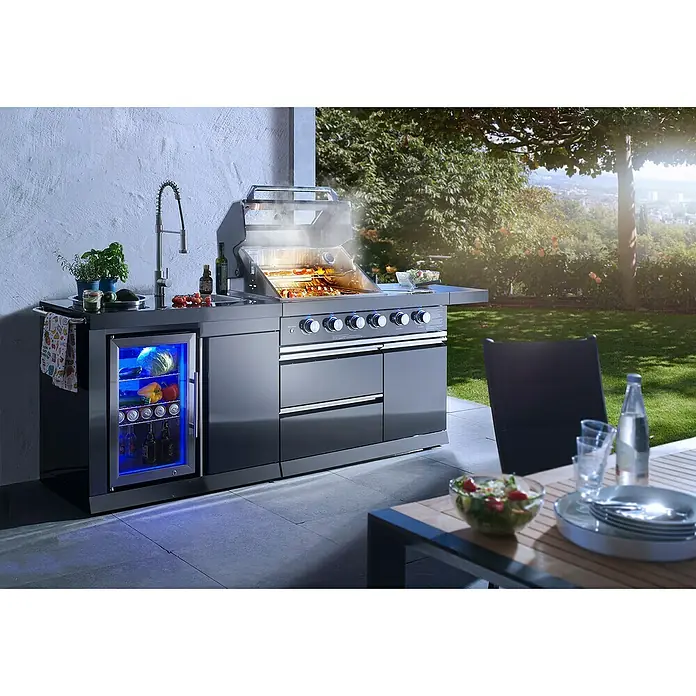 Buschbeck Outdoorküche Cambridge - Schwarz, Material Grillfläche: Edelstahl, Anzahl Brenner: 4 - Außenküche mit Grill, Spüle, Kühlschrank und Arbeitsflächen für ein komfortables Kocherlebnis im Freien.