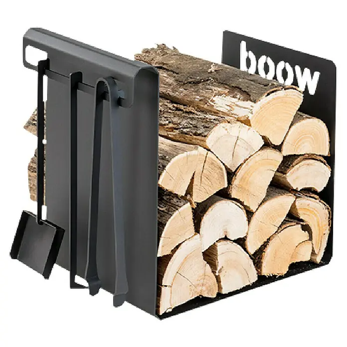 Holzkorb Wood Att - 50 x 35 x 49,5 cm, Stahl, Schwarz - Holzkorb mit Kaminwerkzeug und Holzscheiten. Das robuste Design hält das Brennholz ordentlich und griffbereit.