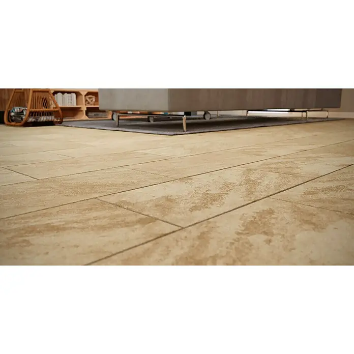Feinsteinzeugfliese Jade Stone - 30 x 60 cm, Beige, Matt - Detailaufnahme eines hellbraunen Fliesenbodens mit subtiler Textur, der Wärme und Eleganz in den Raum bringt. Der Fokus liegt auf den Bodenfliesen.