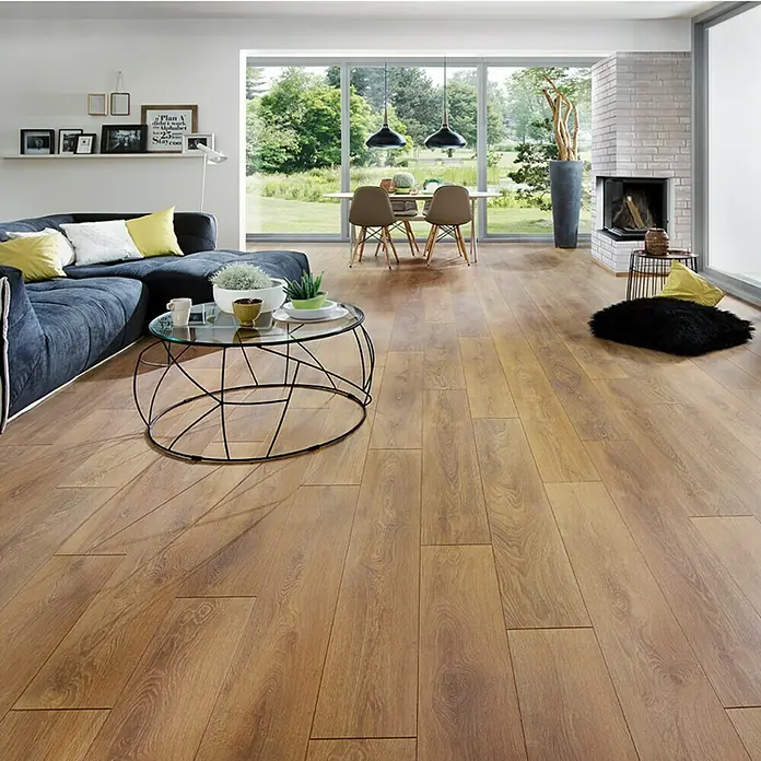 LOGOCLIC Ambienta Laminatmuster Eiche Corno - 296 x 195 x 1 mm, Landhausdiele - Helle Holzböden verleihen dem Raum Wärme und Eleganz. Das Parkettmuster sorgt für eine klassische und zeitlose Optik in jedem Zuhause.