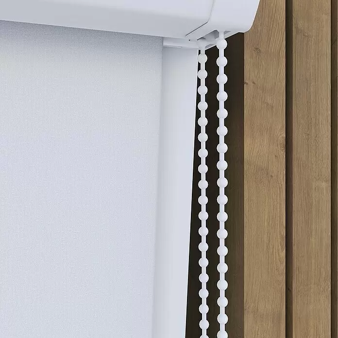 Expo Ambiente Rollo mit Kassette - B x H: 65 x 175 cm, Weiß, Uni - Weißes strukturiertes Rollrollo mit Perlenkettenzug, neben einer warmen Holzlattenwand installiert.