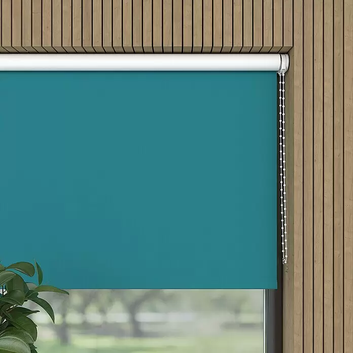 Verdunkelungsrollo - B x H: 80 x 190 cm, Türkis - Türkisfarbener Stoff-Rollvorhang vor einem Fenster, umrahmt von Holzpaneelen, mit Blick nach draußen.