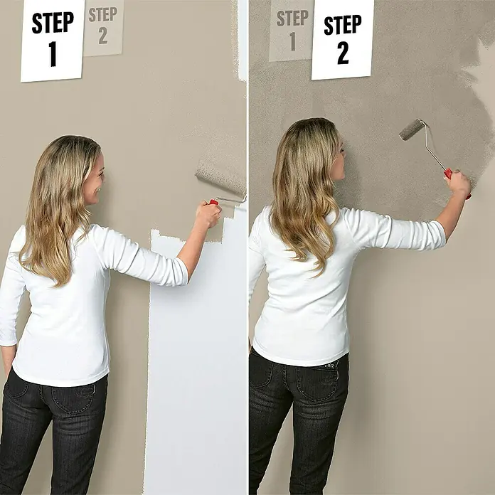 SCHÖNER WOHNEN-Farbe Trendstruktur Dekoputz-Set Stone-Optik - 6 -tlg., Kalkstein - Die Frau verwendet eine Farbwalze, um eine Wand in zwei Schritten zu streichen. Der Schritt-für-Schritt-Prozess ist auf dem Bild dargestellt.
