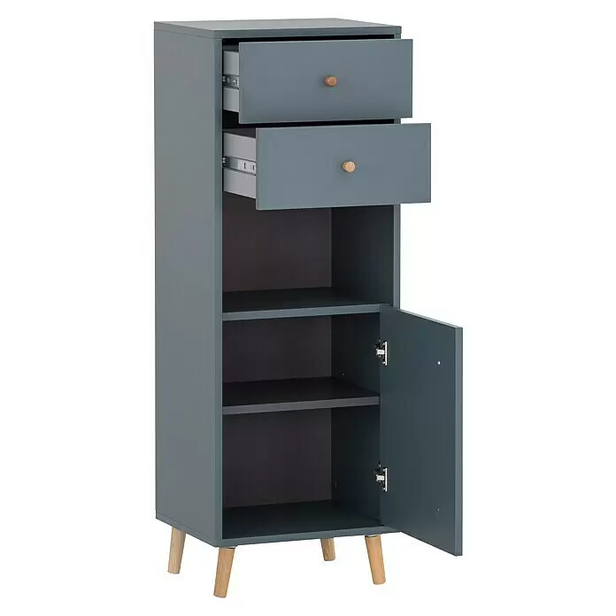 Schildmeyer Bjarne Highboard - 40,3 x 33,05 x 113,4 cm, Fjord, Matt - Hoher, dunkelblau-grauer Schrank mit zwei offenen Schubladen mit Holzknöpfen, offenen Regalen und einer offenen Schranktür auf Holzbeinen.