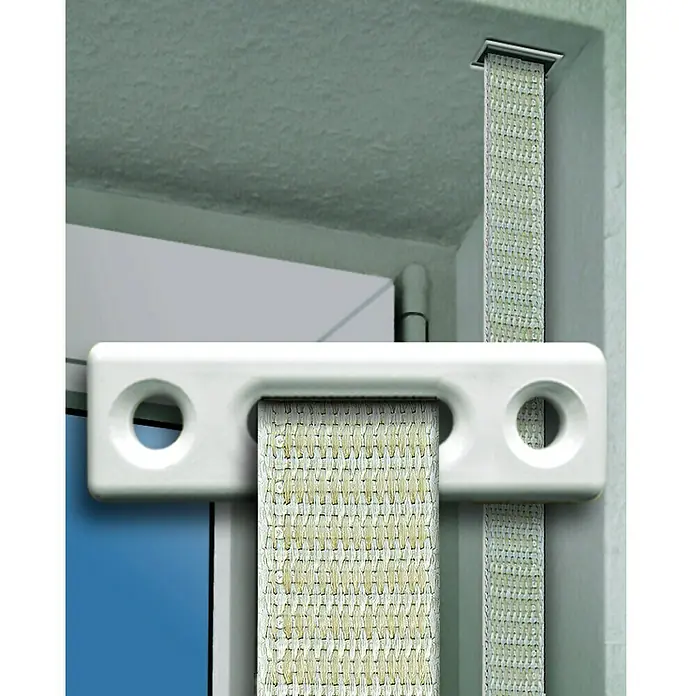 Schellenberg Guía para correa 51202 - L x An x Al: 6,5 x 1,7 x 0,7 cm, Apto para: Sistemas maxi/mini de persianas, Blanco - Primer plano de una guía de correa de ventana blanca con cinta textil para sellar ventanas o puertas.