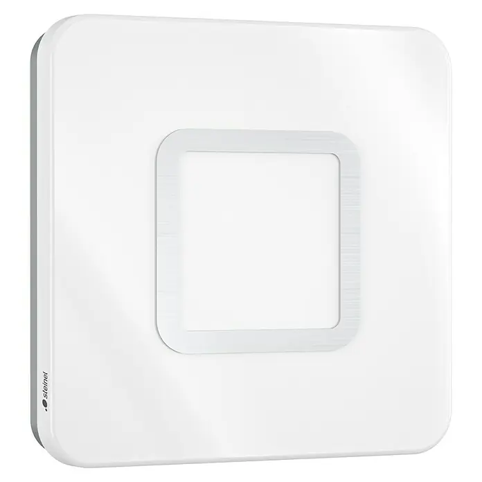 Steinel Sensor-Wand- & Deckenleuchte RS LED M1 S Edelstahl - 8,8 W, L x B x H: 20 x 20 x 5,3 cm, Weiß - Nahaufnahme einer Steinel-Innenleuchte, die ein minimalistisches, quadratisches Design mit abgerundeten Ecken und einem zentralen Rahmen aufweist.