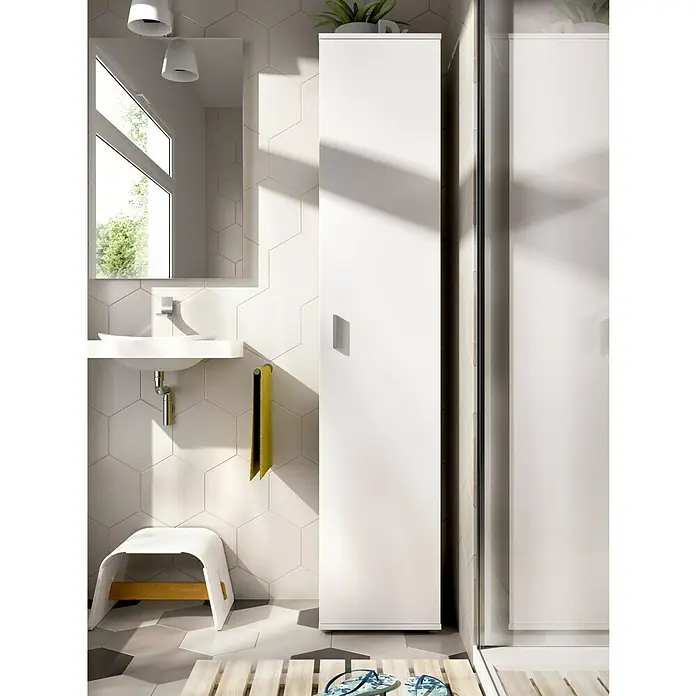 Dekit Armario multiusos de madera Fit - L x An x Al: 35 x 39 x 190 cm, Número de baldas: 4 ud., Blanco - Baño con lavabo, espejo y un alto armario de baño blanco que ofrece espacio de almacenamiento adicional.\n