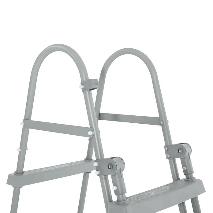 Bestway Flowclear Poolleiter - Passend für: Pools bis 107 cm Höhe, Stahl - Detailansicht einer grauen Poolleiter, die den Einstieg ins Schwimmbecken erleichtert und für sicheren Halt sorgt.