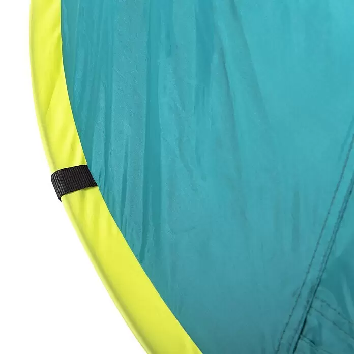 Bestway Pavillo Wurfzelt - L x B x H: 235 x 145 x 100 cm, Türkis, Max. Personenzahl: 2 - Nahaufnahme eines türkisfarbenen Stoffteils mit leuchtend gelbem Rand und schwarzem Gurtband.