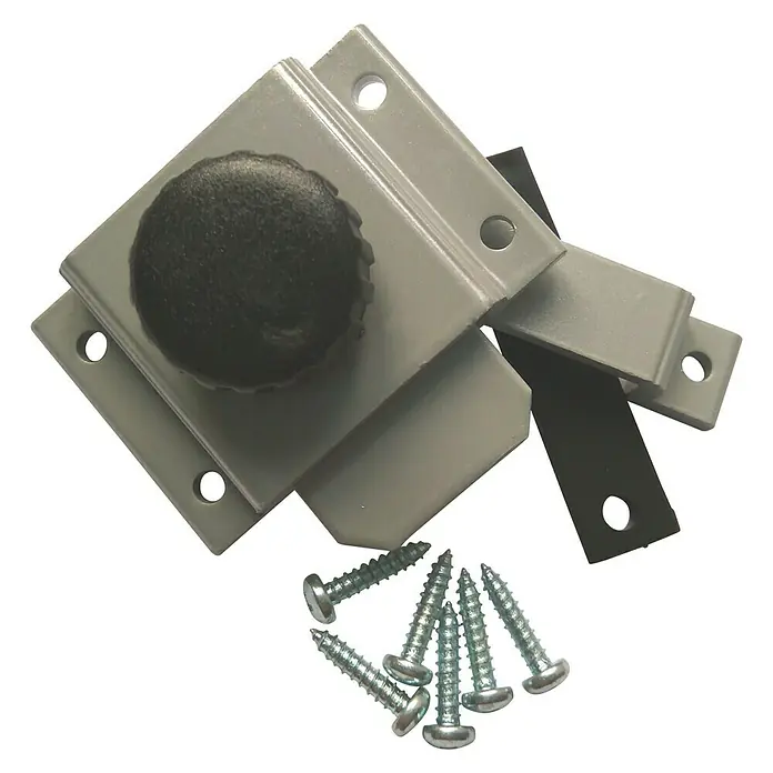 Pestillo deslizante - Plateado - Un pestillo de armario gris con tornillos y un pomo negro para asegurar las puertas.