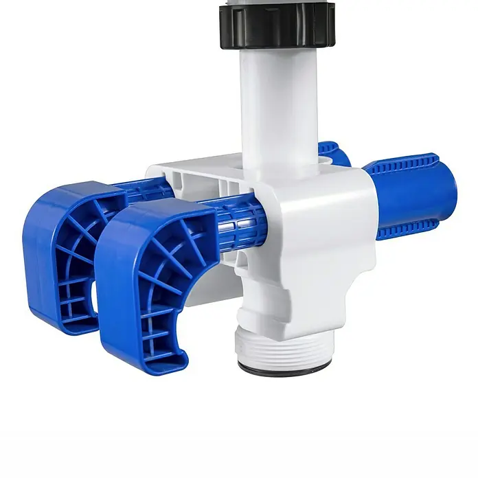 Bestway Schwalldusche - Passend für: Filtersysteme mit einer Durchflussrate von 2.006 l/h - 11.355 l/h, Durchmesser Anschluss: 32 mm - 38 mm - Nahaufnahme eines weißen und blauen Poolreinigungsadapters.