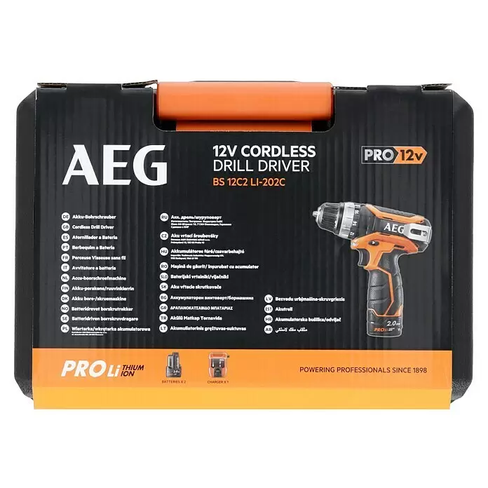 AEG Pro 12V Akku-Bohrschrauber BS 12C2 Li-202C - 12 V, 2 Akkus, 2 Ah, 34 Nm - AEG 12V Akku-Bohrschrauber mit zwei Akkus und Ladegerät, auf seiner schwarz-orangen Verpackung.