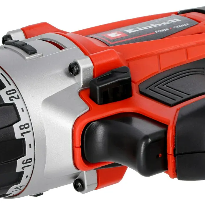 Einhell Power X-Change 18V Akku-Bohrschrauber TE-CD 18/2 Li Kit18 V, 2 Akkus, 1,5 Ah, 44 Nm - Nahaufnahme eines Einhell Akku-Bohrschraubers in Rot und Silber, der für Heimwerkerarbeiten und Reparaturen geeignet ist.