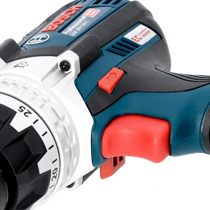 Bosch Professional AMPShare 18V Akku-Schlagbohrschrauber GSB 18V-110 C - 18 V, Ohne Akku, 110 Nm, Inkl. Koffer - Nahaufnahme einer Bosch Professional GSB 18V-110 C Akku-Bohrmaschine, die die Details des Designs und der Funktionen hervorhebt.
