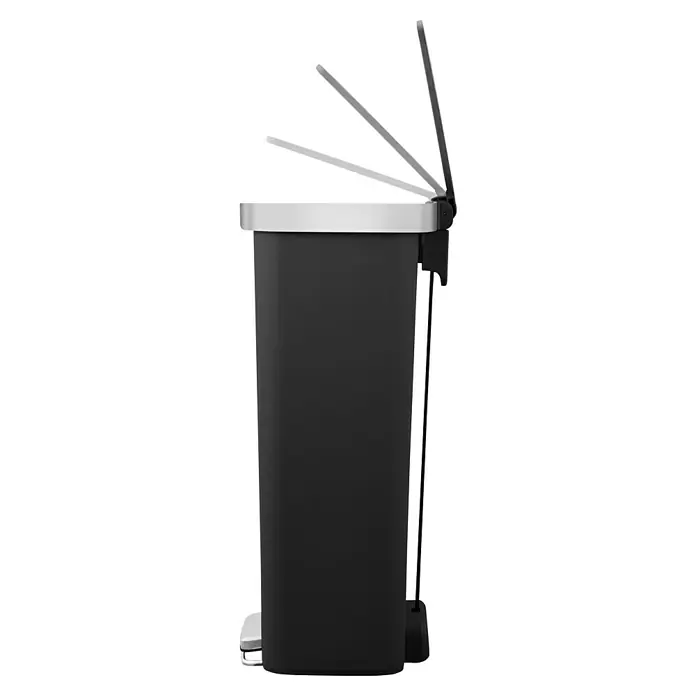 Vepa Bins Treteimer Hana - 45 l, Kunststoff, Schwarz - Bild eines schwarzen Treteimers mit silbernem Rand und sich öffnendem Deckel, der die Funktionalität des Mülleimers hervorhebt.