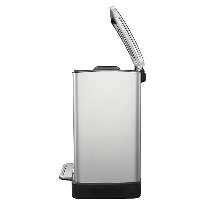 Vepa Bins Treteimer E-Cube Recycling - 19 l, Edelstahl, Mattsilber - Bild einer silbernen Tretmülleimer mit geöffnetem Deckel auf schwarzem Hintergrund. Der Mülleimer hat ein schlankes, modernes Design.