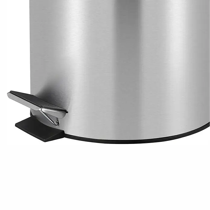 Vepa Bins Treteimer Trittmülleimer Venus - 12 l, Metall, Edelstahl - Nahaufnahme eines Edelstahl-Tretmülleimers, der ein elegantes Design und Funktionalität für den täglichen Gebrauch vereint.