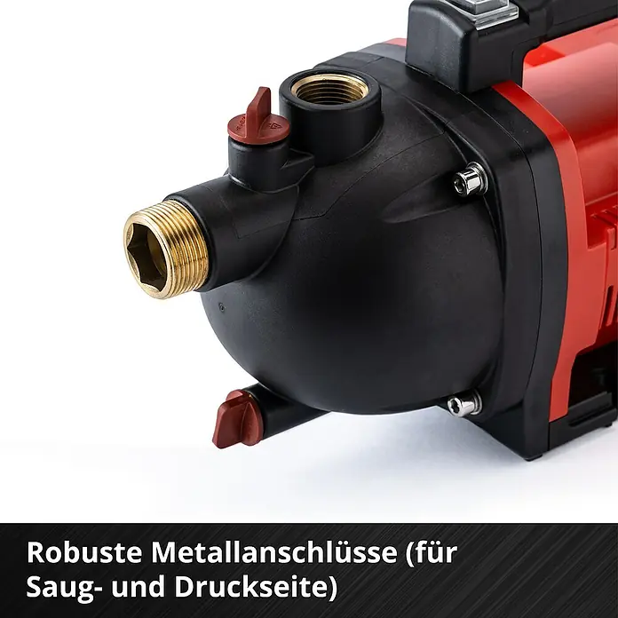Einhell Power X-Change 18V Akku-Gartenpumpe AQUINNA 36/30 - Ohne Akku, Max. Fördermenge: 3.000 l/h - Detailaufnahme einer robusten Gartenpumpe mit Metallanschlüssen für Saug- und Druckseite.