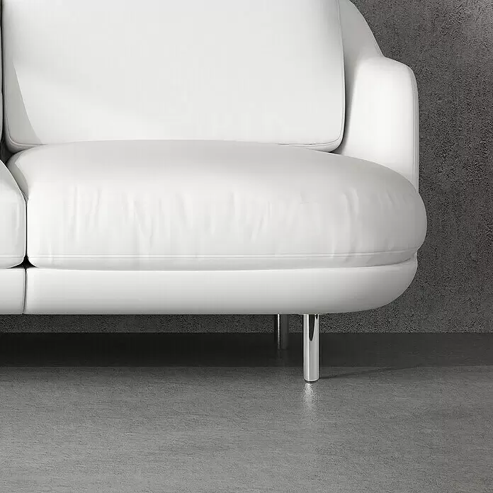 Rei Möbelfuß D30 - Ø x H: 3 x 15 cm, Traglast: 150 kg, Stahl, Silber - Weißes gepolstertes Sofa mit schlanken Chrombeinen.
