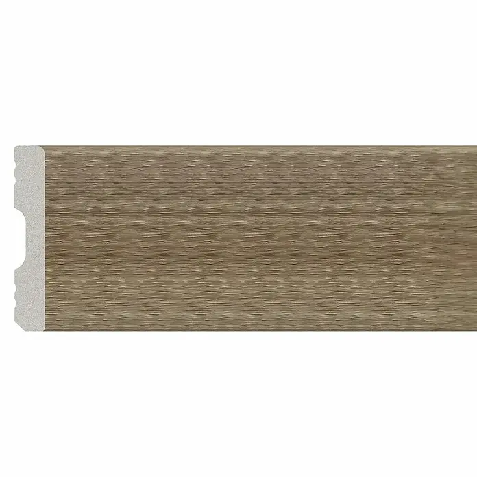 Oknum Rodapié Etna - 200 cm x 14 mm x 90 mm - Zócalo laminado color madera para el suelo. Es marrón claro y tiene una veta de madera palpable.