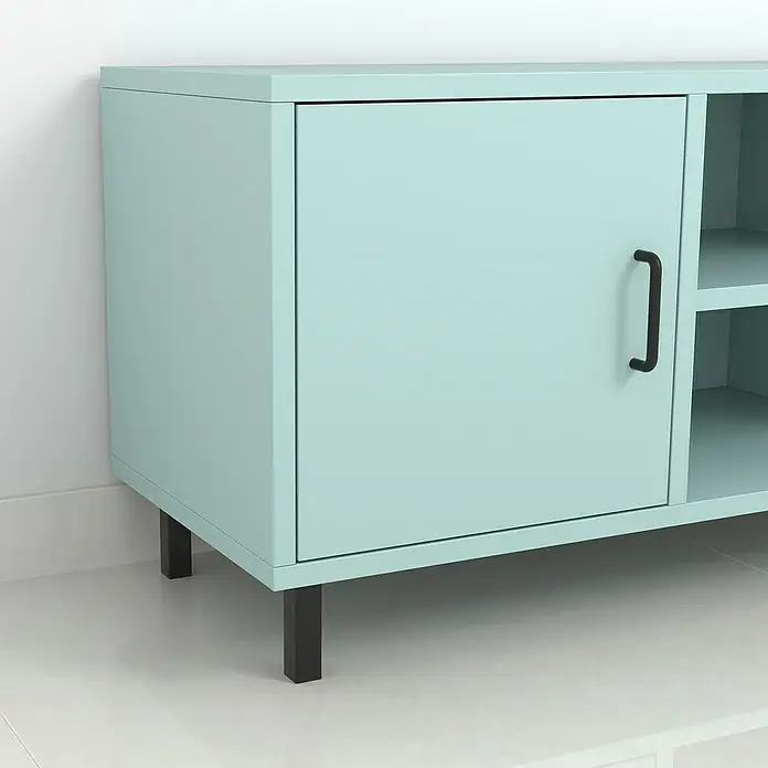 Rei Möbelfuß-Set - L x B x H: 25 x 25 x 100 mm, Stahl, 4 Stk., Schwarz - Nahaufnahme eines mintgrünen Sideboards mit schwarzem Griff und Beinen vor einer weißen Wand.
