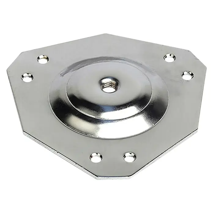 Rei Verbundplatte - L x B x H: 12 x 13 x 1,2 cm, Verchromt - Nahaufnahme einer glänzenden, sechseckigen Möbelbeinbefestigungsplatte aus Metall mit zentralem Gewinde und Befestigungslöchern.