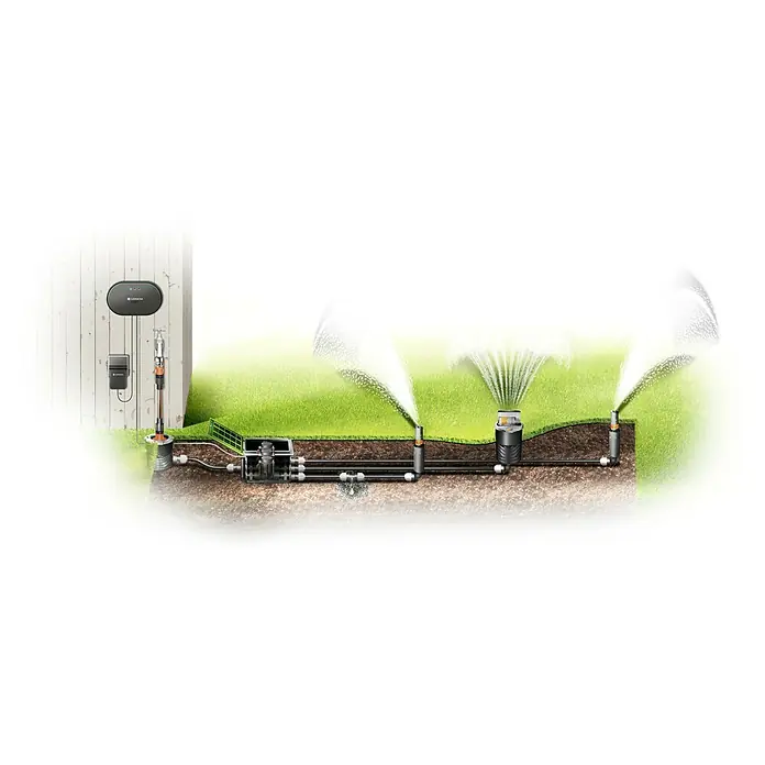 Gardena Sprinklersystem Turbinenversenkregner T 380 - ¾″, Max. Regnerfläche: 380 m² - Das Bild zeigt das GARDENA Pipeline System, das eine bequeme und unsichtbare Bewässerungslösung für den Garten bietet, inklusive Sprinkler und unterirdischen Rohren.