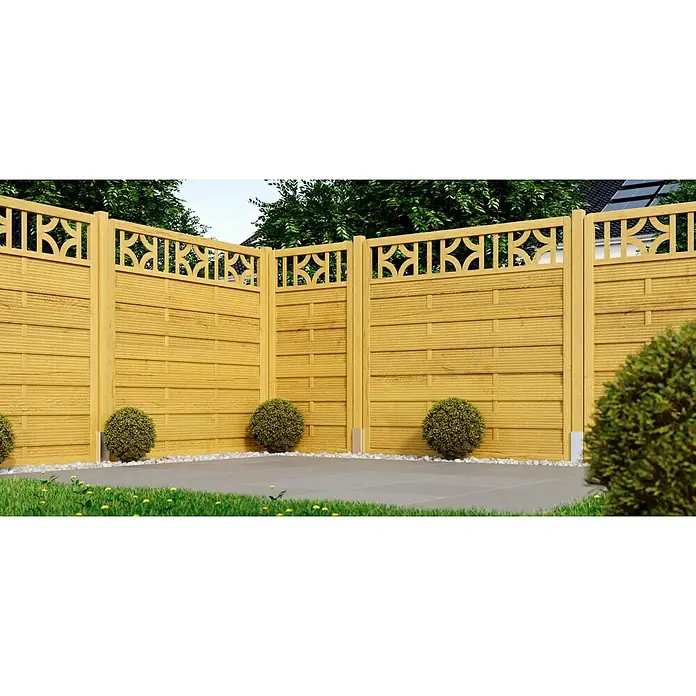 swingcolor Premium Holzlasur - Kiefer, 4 l, Seidenglänzend - Ansicht eines dekorativen, honigfarbenen Holzzauns mit Zierleiste, der sich perfekt für jeden Garten eignet.