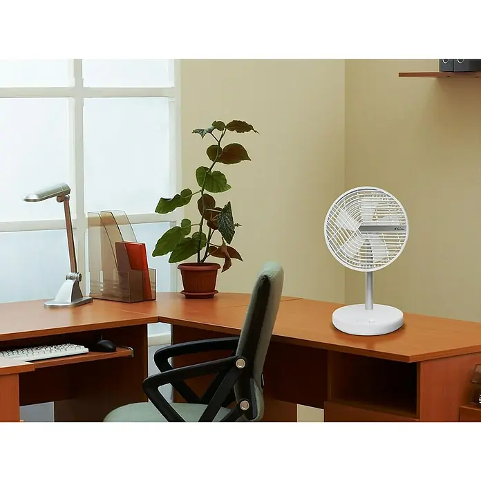 Purline Venty Ventilador de sobremesa TA Li - Blanco, 19 cm - Ventilador de mesa sobre un escritorio en una oficina en casa.