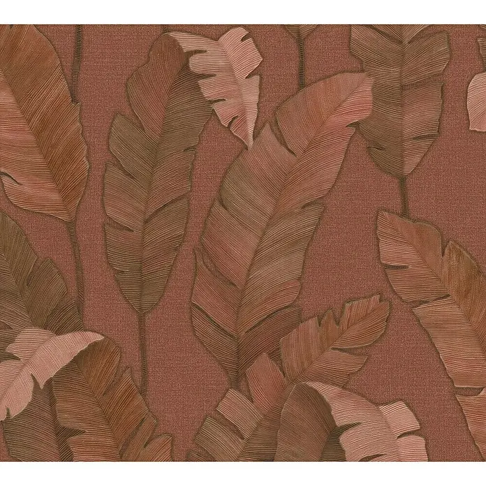 A.S. Création Metropolitan Stories Travel Styles Vliestapete - Rost, Floral, 10,05 x 0,53 m - Detailaufnahme einer dunkelroten Blättertapete mit strukturierten Blattmotiven, die eine natürliche und warme Atmosphäre schafft.