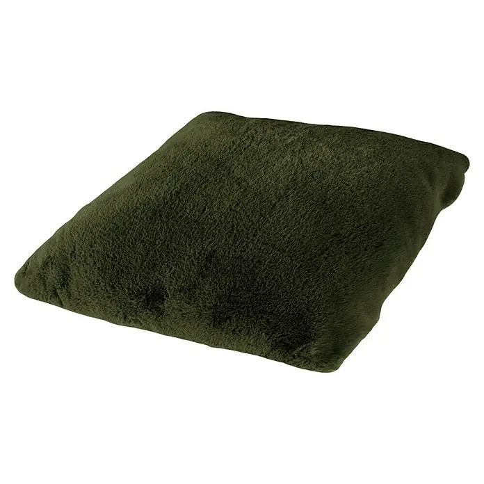 Kissen Happy - Basil, 48 x 48 cm, 100 % Polyester - Ein olivgrüner, rechteckiger Kunstfell-Überwurf mit weicher Textur, ideal für gemütliche Stunden und stilvolle Dekoration.