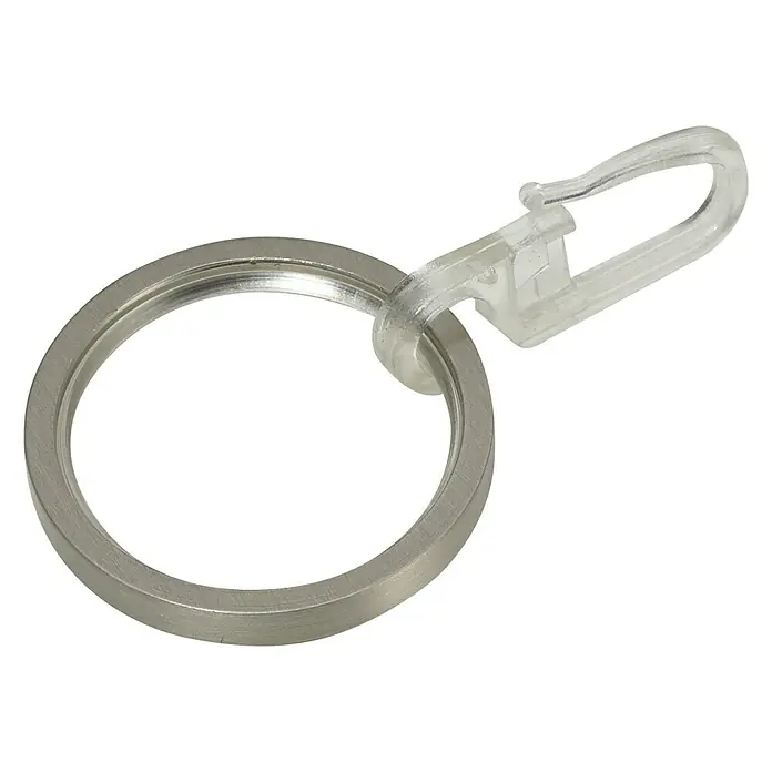 Expo Ambiente Flachring - Edelstahloptik, Geeignet für: Gardinenstangen Ø 20 mm, 10 Stk. - Nahaufnahme eines Gardinenrings mit Clip, ideal für die einfache Anbringung von Vorhängen und Gardinen.